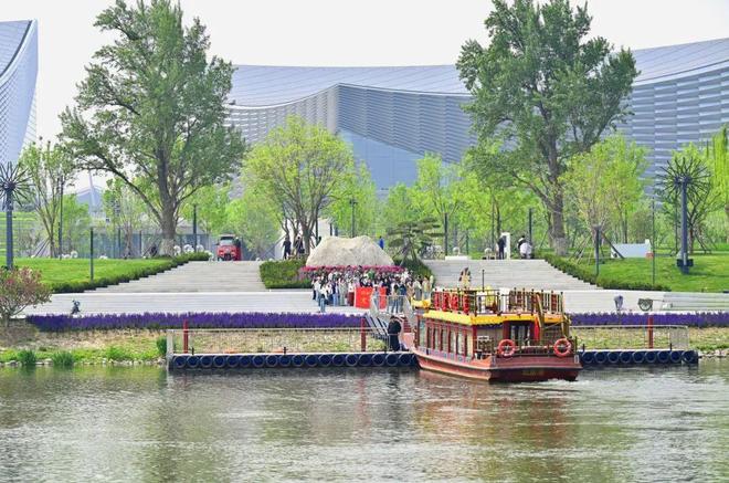 三大+书市+特色小镇打卡文旅新地标OG真人120小时玩转副中心-2：(图1)
