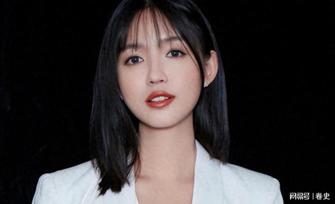 怀孕6个月上春晚站C位真人生赢家OG真人艳压奚梦瑶拒嫁30亿豪门(图21)