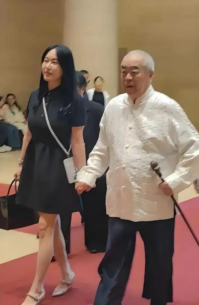 新！范曾露面了！OG真人平台最(图5)