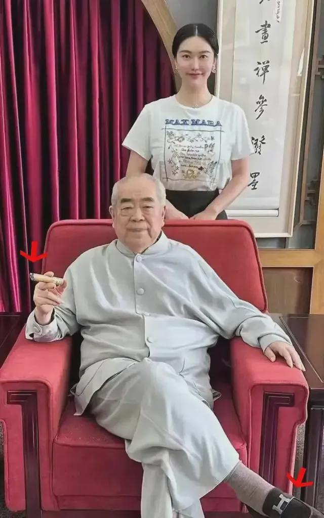 新！范曾露面了！OG真人平台最(图12)